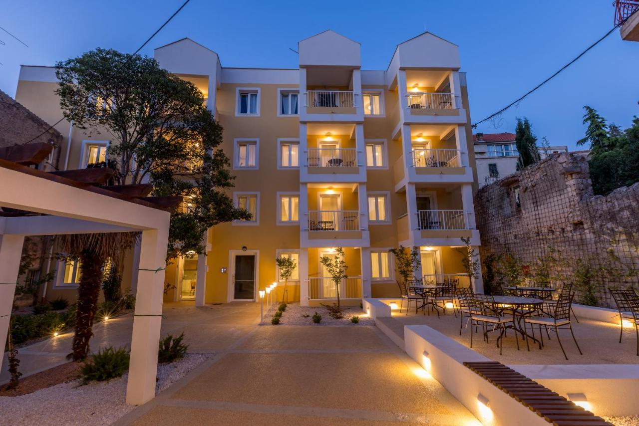 Porto Sereno Apartments Шибеник Экстерьер фото