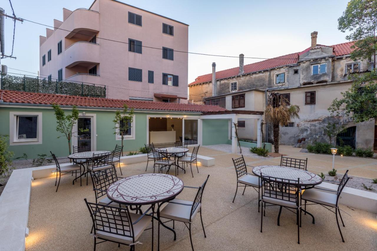 Porto Sereno Apartments Шибеник Экстерьер фото