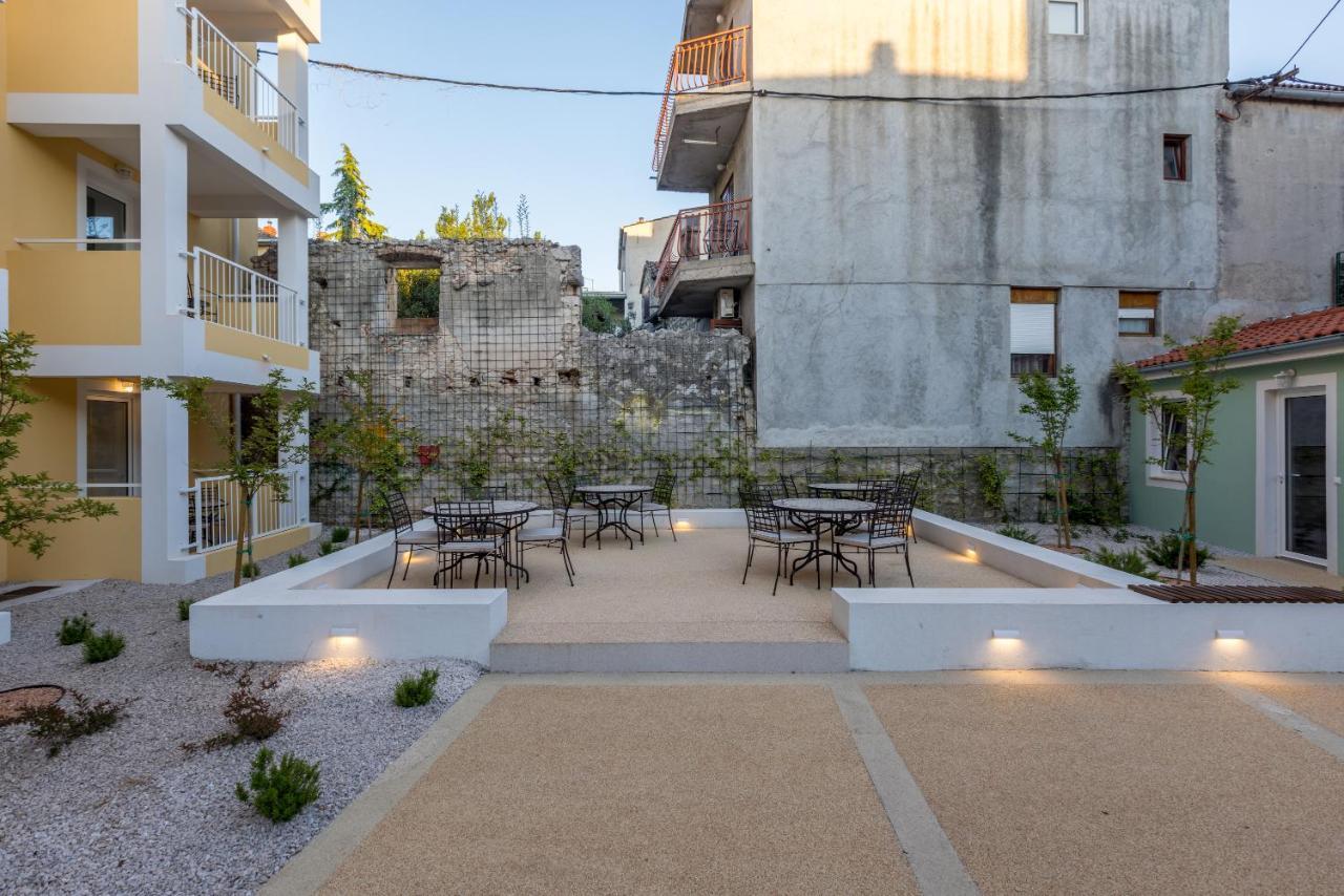 Porto Sereno Apartments Шибеник Экстерьер фото